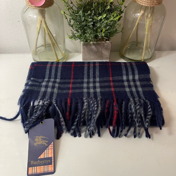 ❤️New with Tag Unused Burberrys of London Scarf Lambswool 💕❤️ - Picture 3 of 7